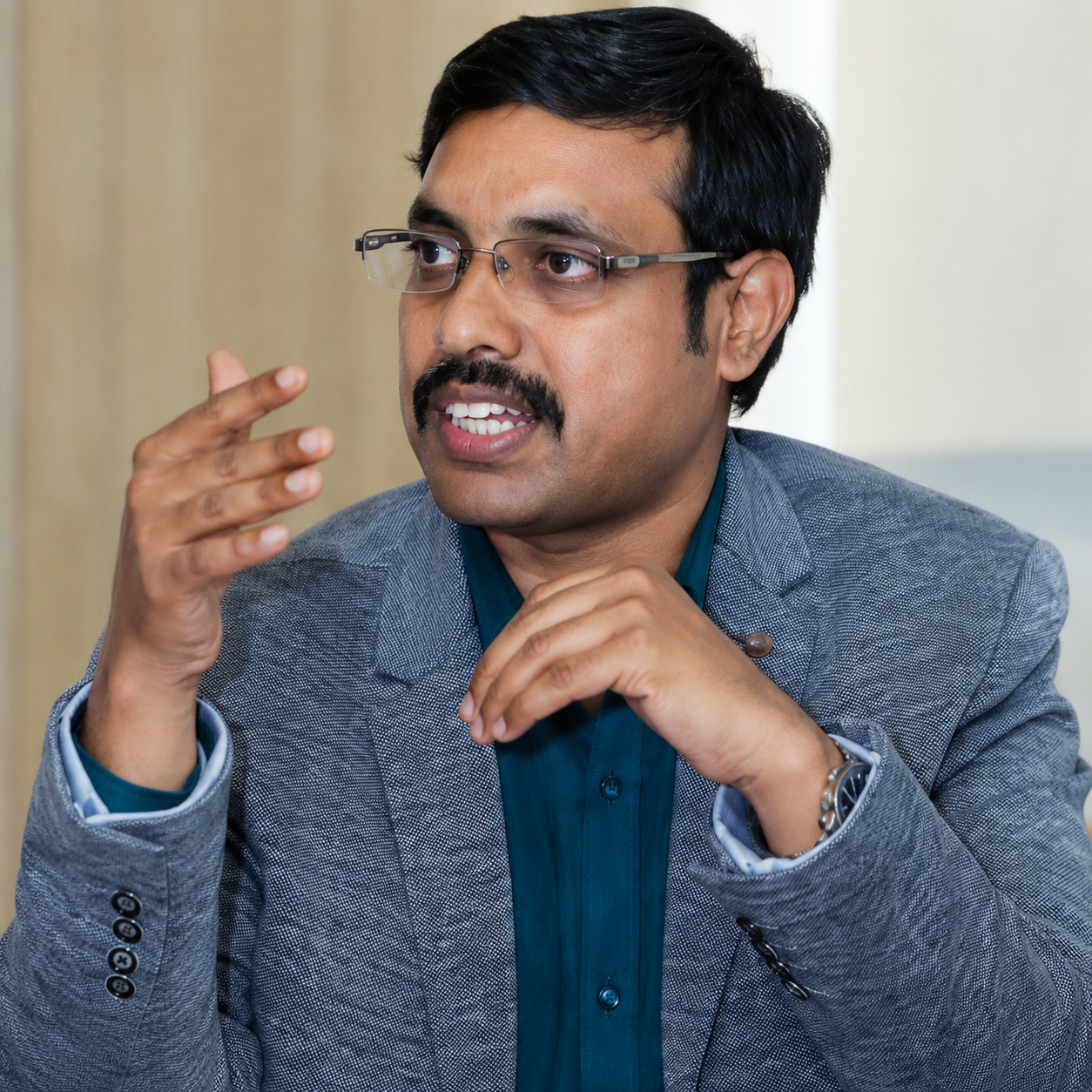 Dr. L. Karthik